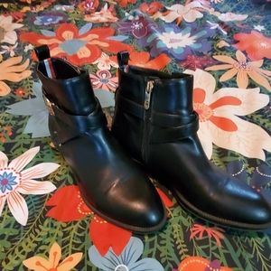 Tommy Hilfiger boots